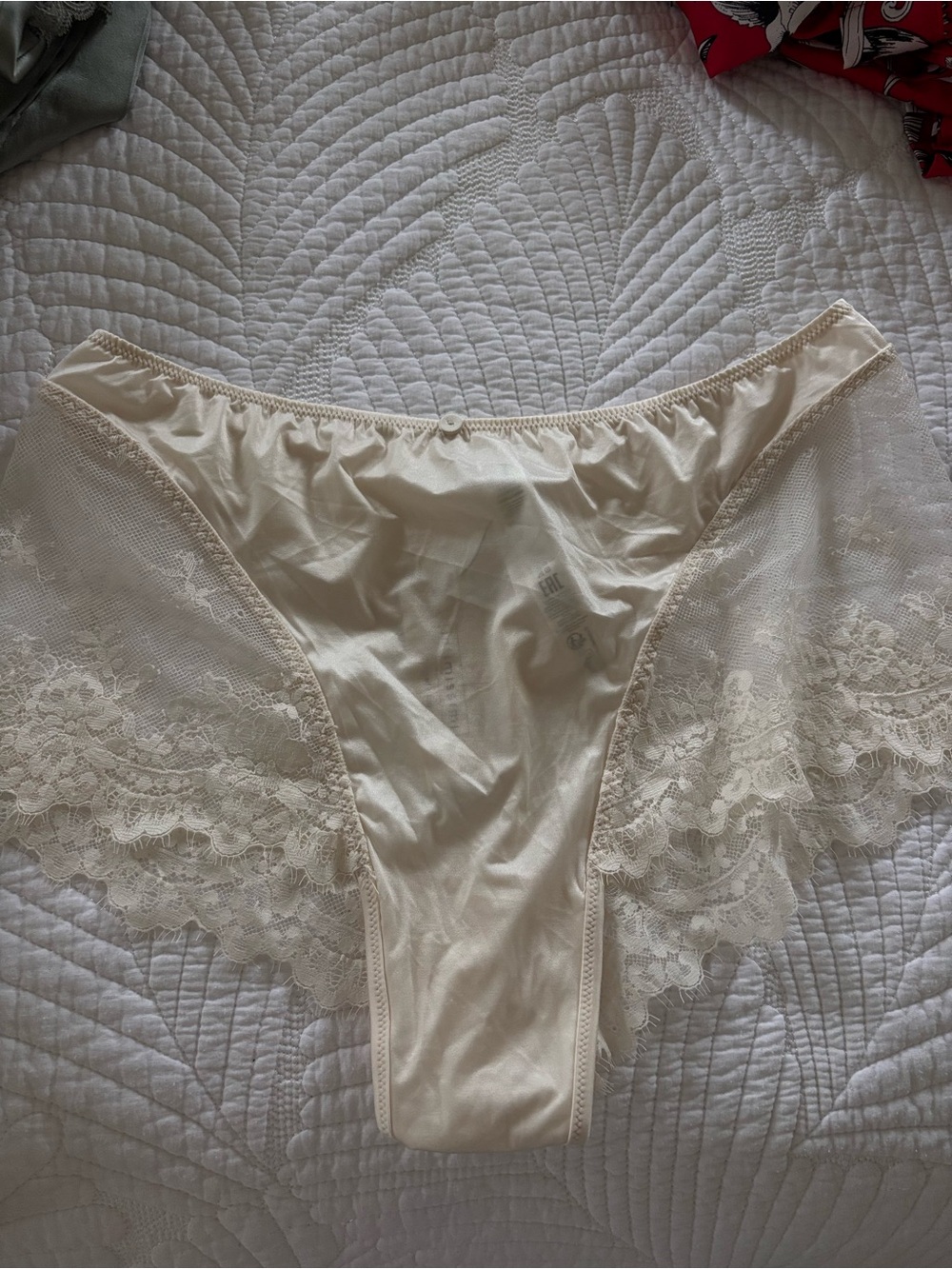 Intimissimi Silk Set 4 pcs - Robe, tank top, pants and panties Lace Trim - Cream - Picture 14 of 16